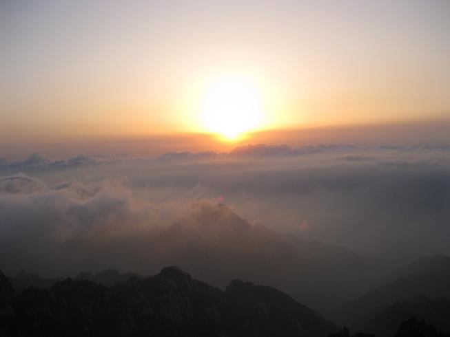 sunrise on huangshan